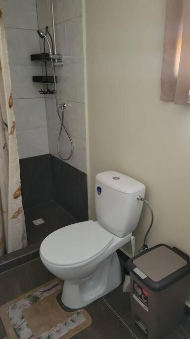 Centrally Located, Private, 1 Bedroom Apartment. يلمستاد المظهر الخارجي الصورة